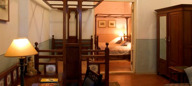04 Glimpse of another room