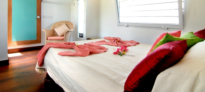 Privacy_houseboat_041406_IND2801