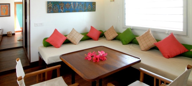 Privacy_houseboat_041406_IND2804_2